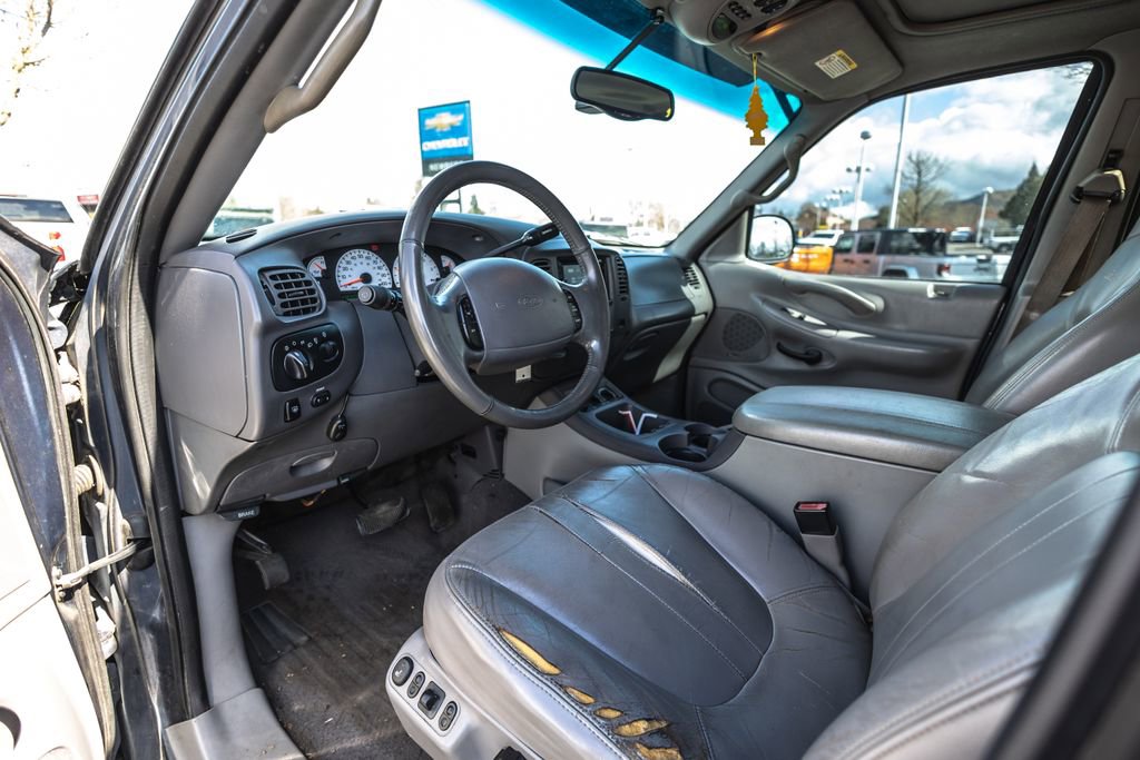 Used 2001 Ford Expedition Eddie Bauer image 19