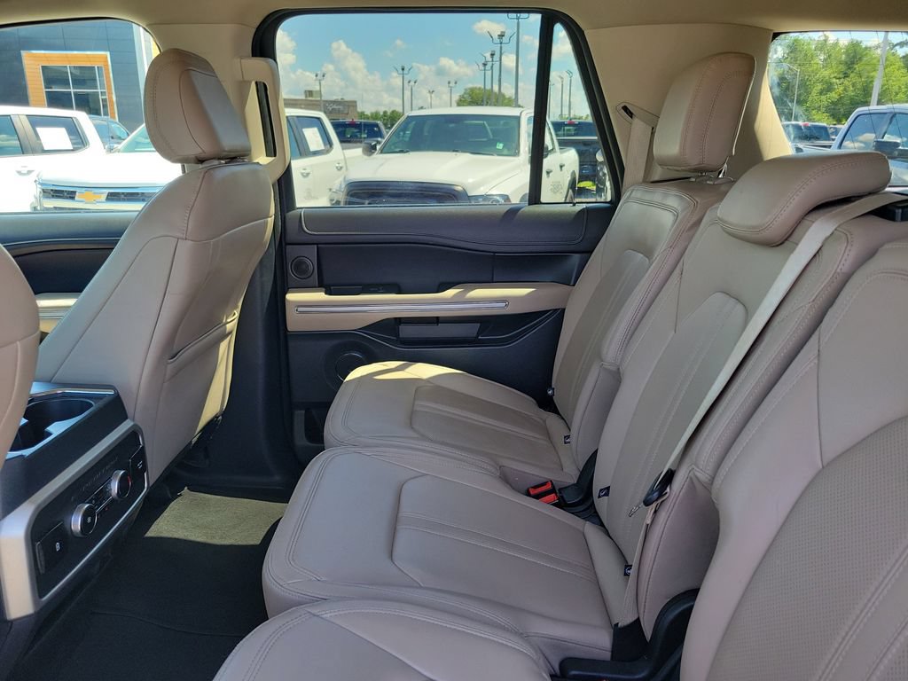 Used 2024 Ford Expedition Max Limited RWD image 16