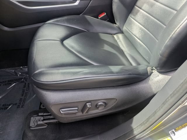 Used 2023 Toyota Highlander XLE AWD/4WD image 20