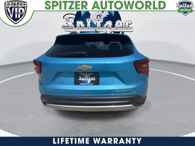 New 2026 Chevrolet Trax LT w/ LT Convenience Package FWD image 7