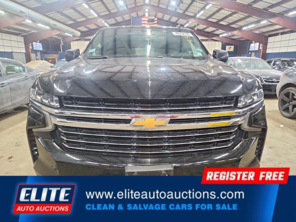 Used 2021 Chevrolet Suburban LT image 9