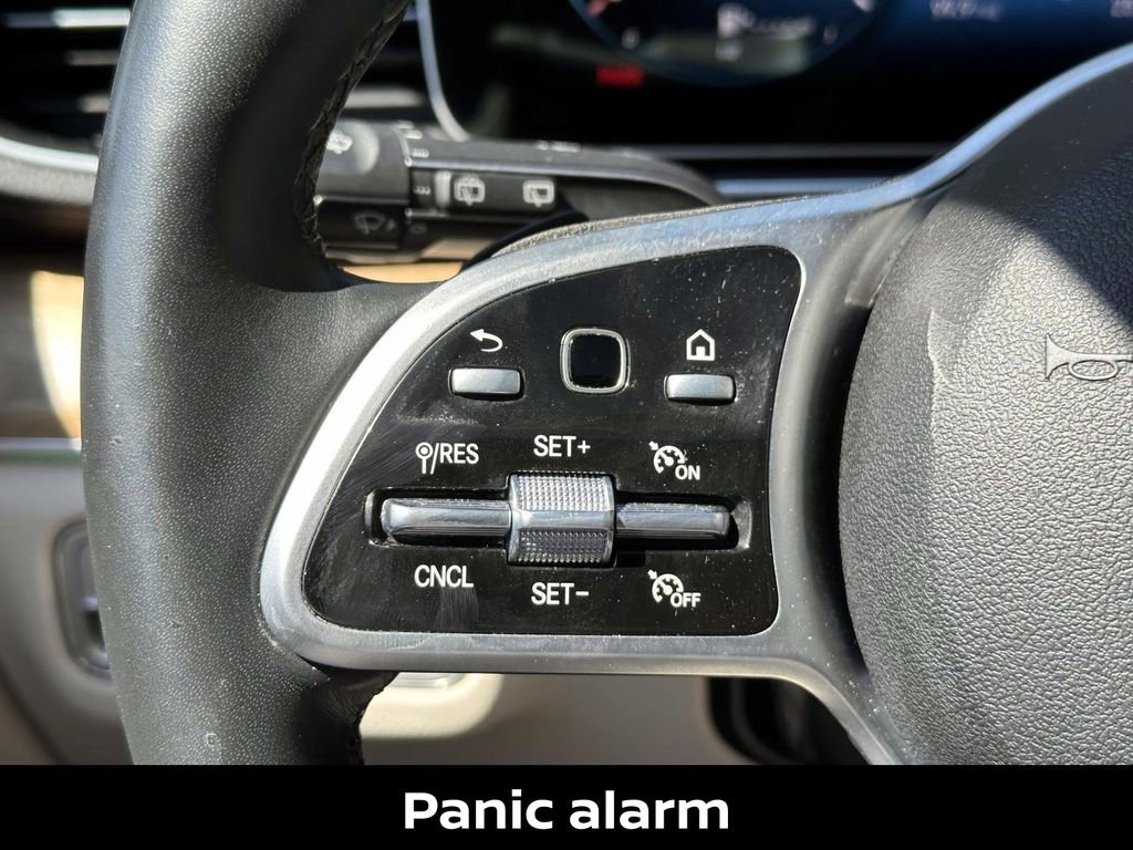 Used 2022 Mercedes-Benz GLS 450 4MATIC image 25