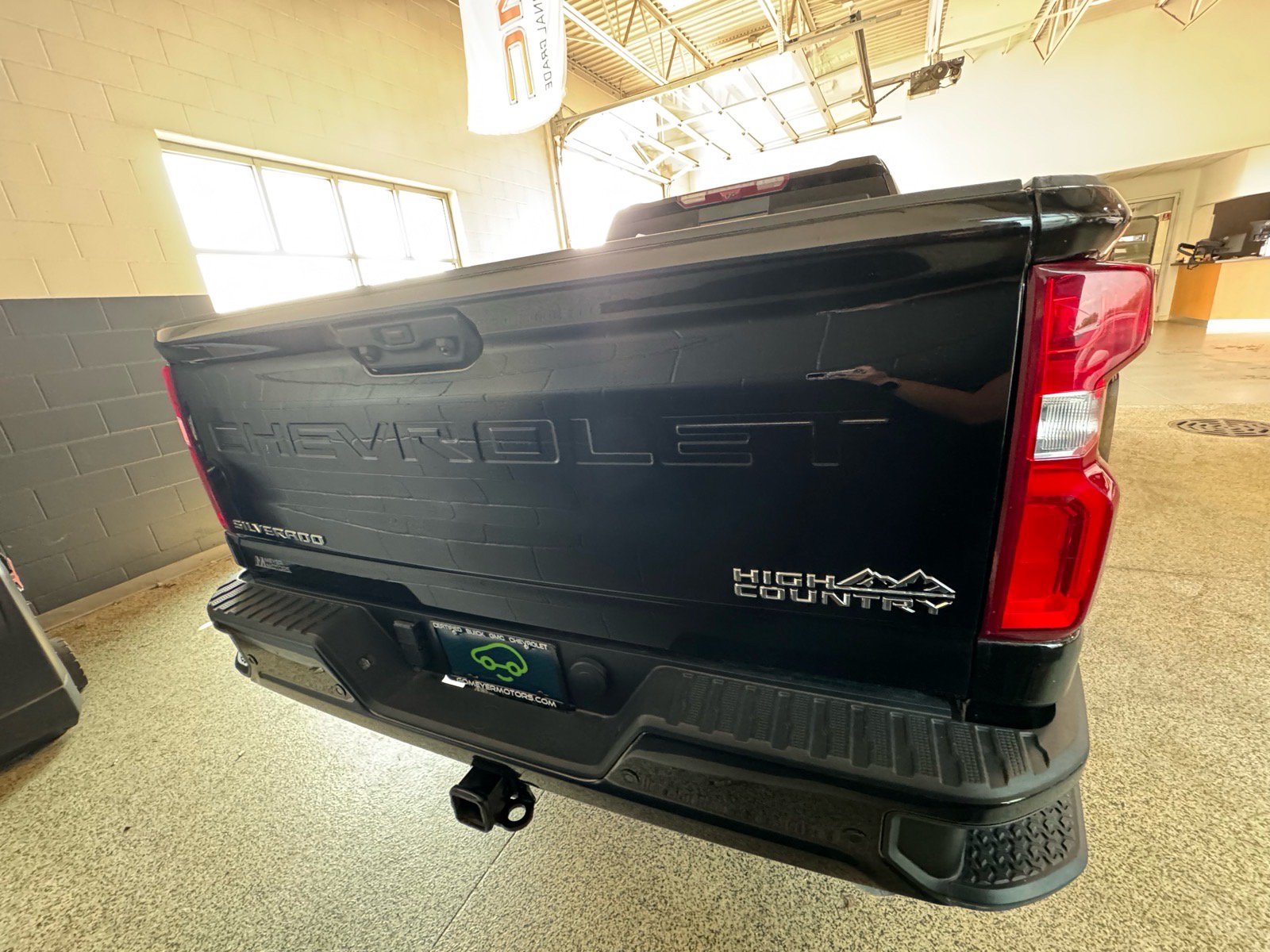 Certified 2021 Chevrolet Silverado 2500 High Country w/ Z71 Off-Road Package AWD/4WD image 6