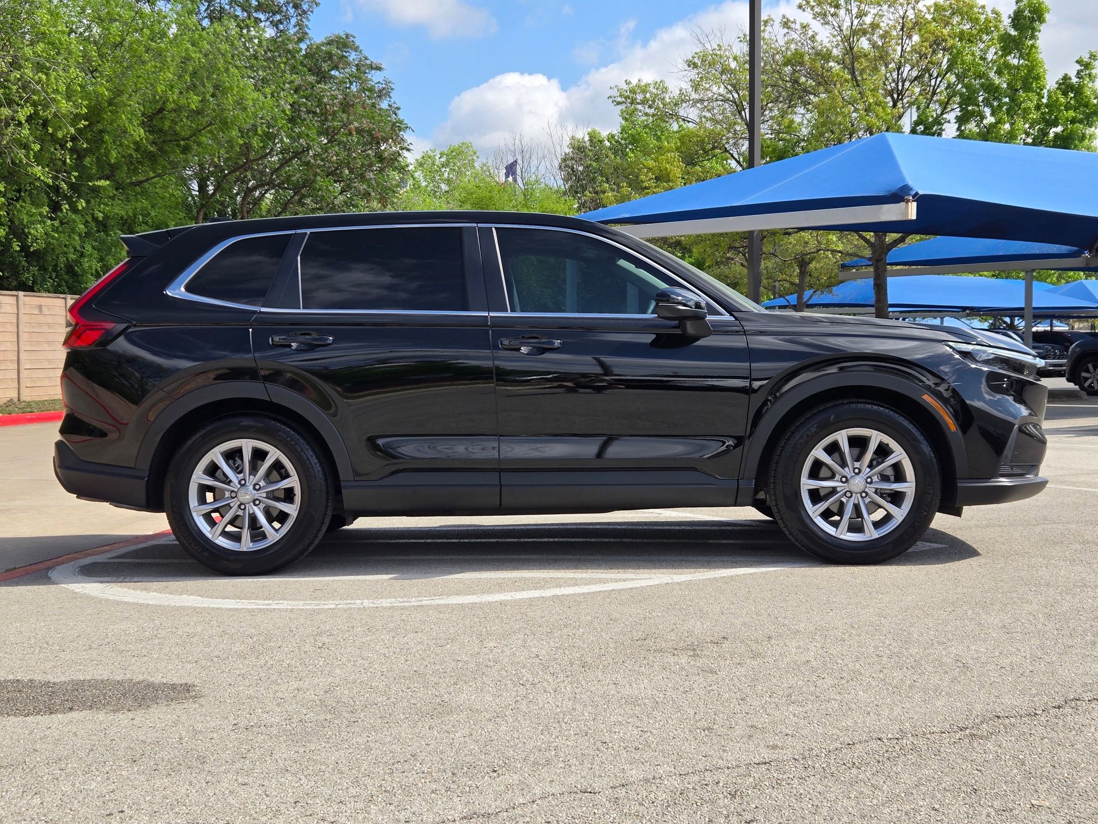 Certified 2023 Honda CR-V EX-L image 2