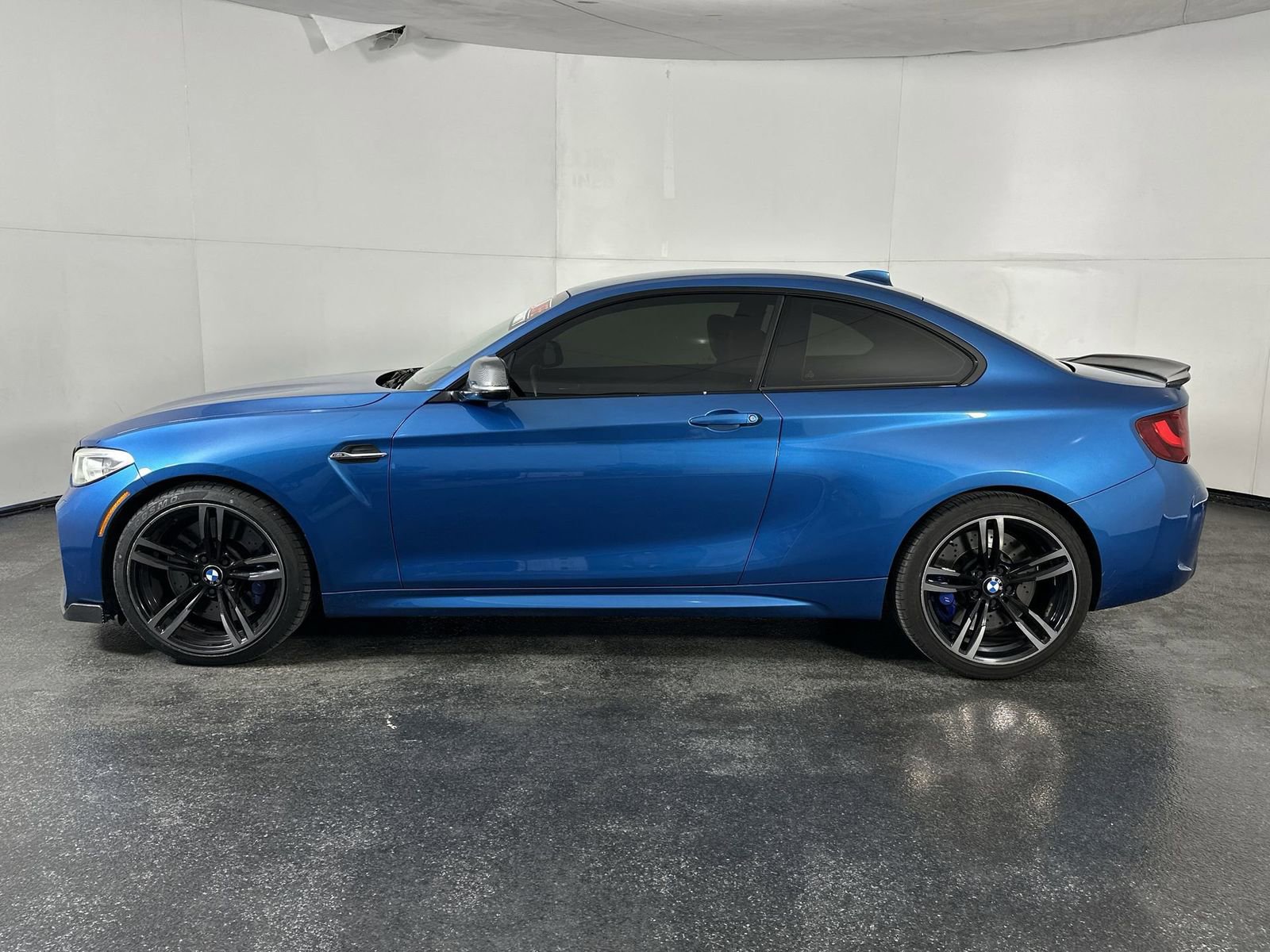 Used 2017 BMW M2 image 5