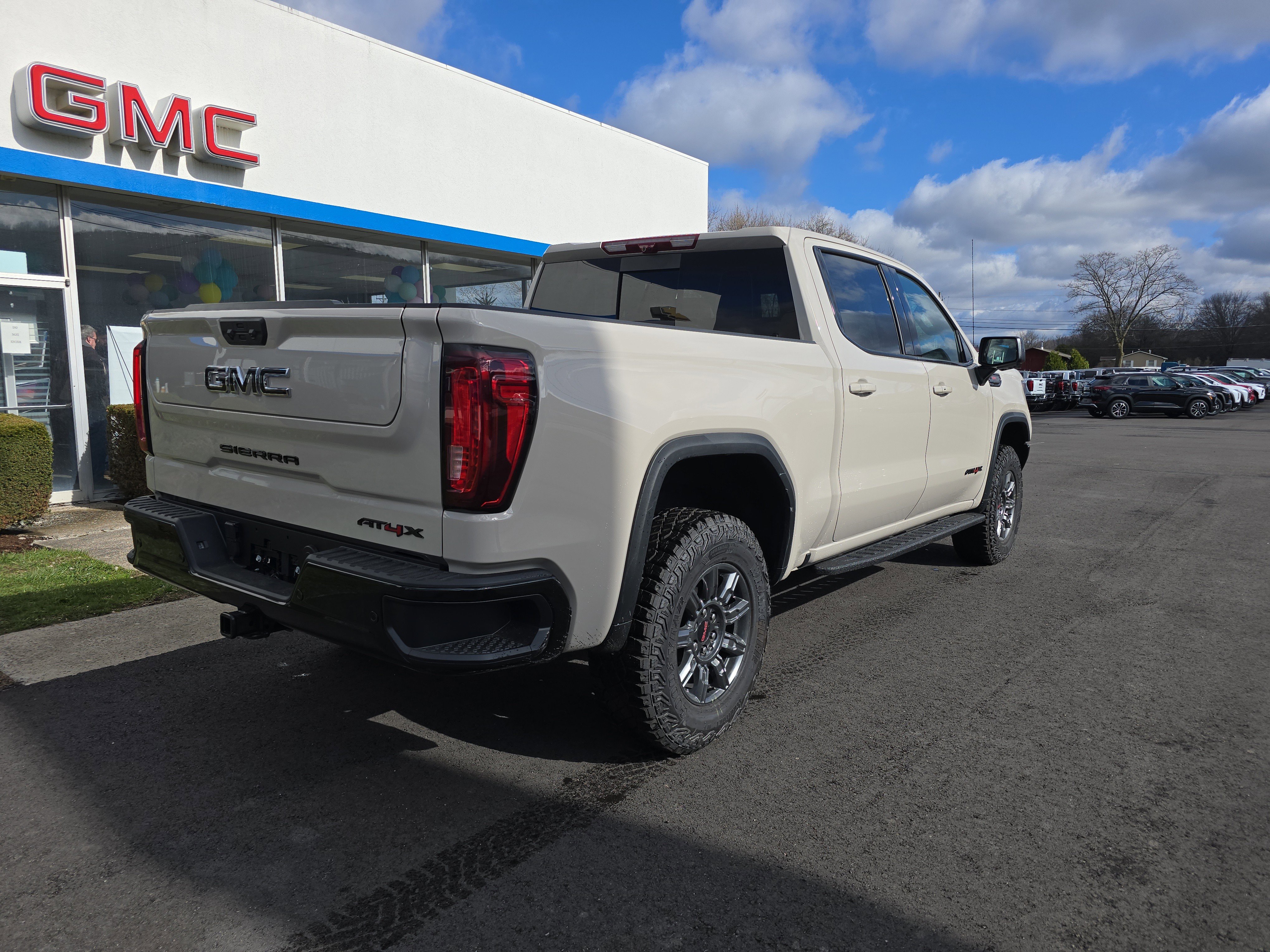 New 2026 GMC Sierra 1500 AT4X w/ LPO, Black Badging Package AWD/4WD image 3