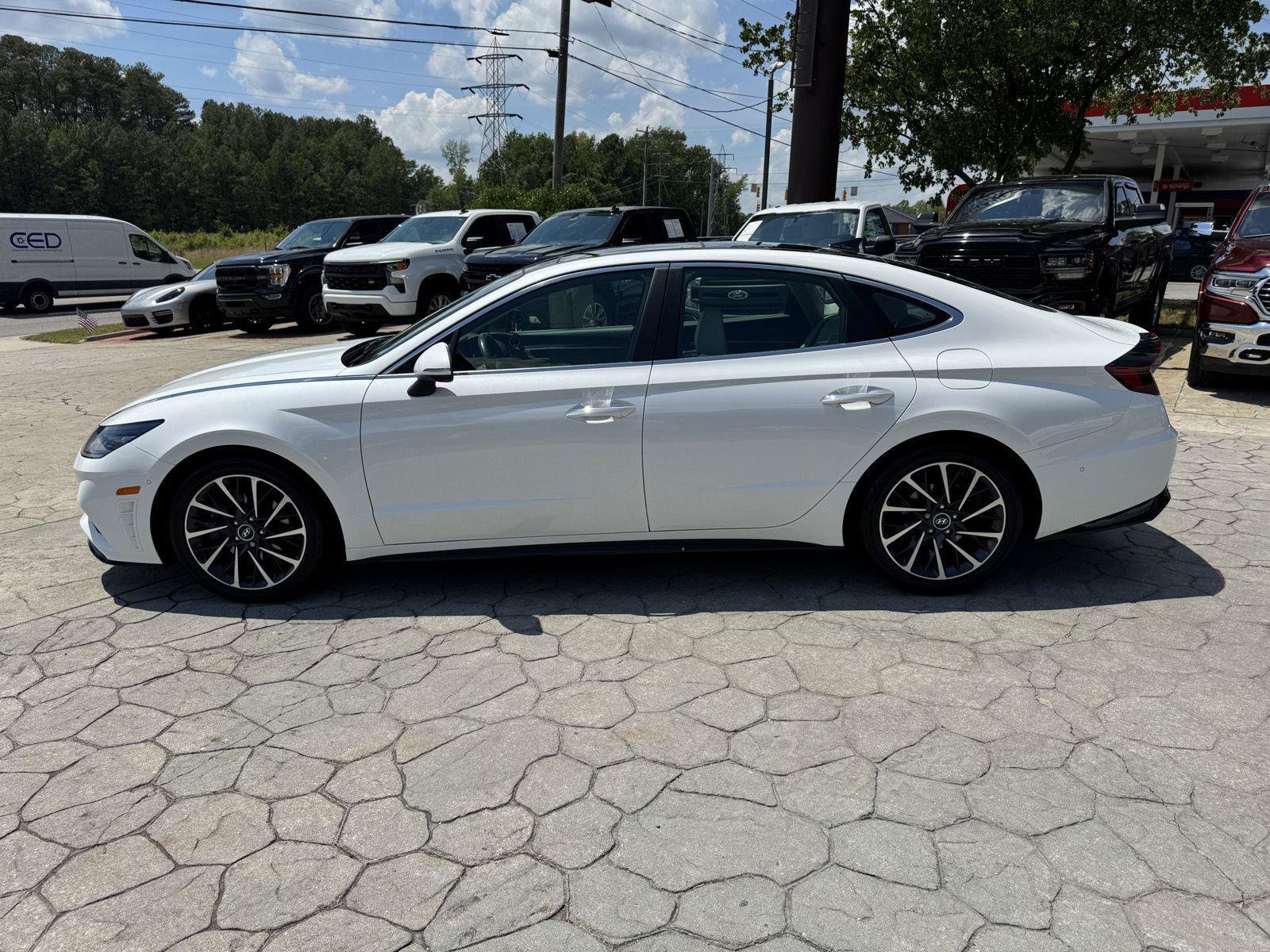 Used 2022 Hyundai Sonata Limited FWD image 10