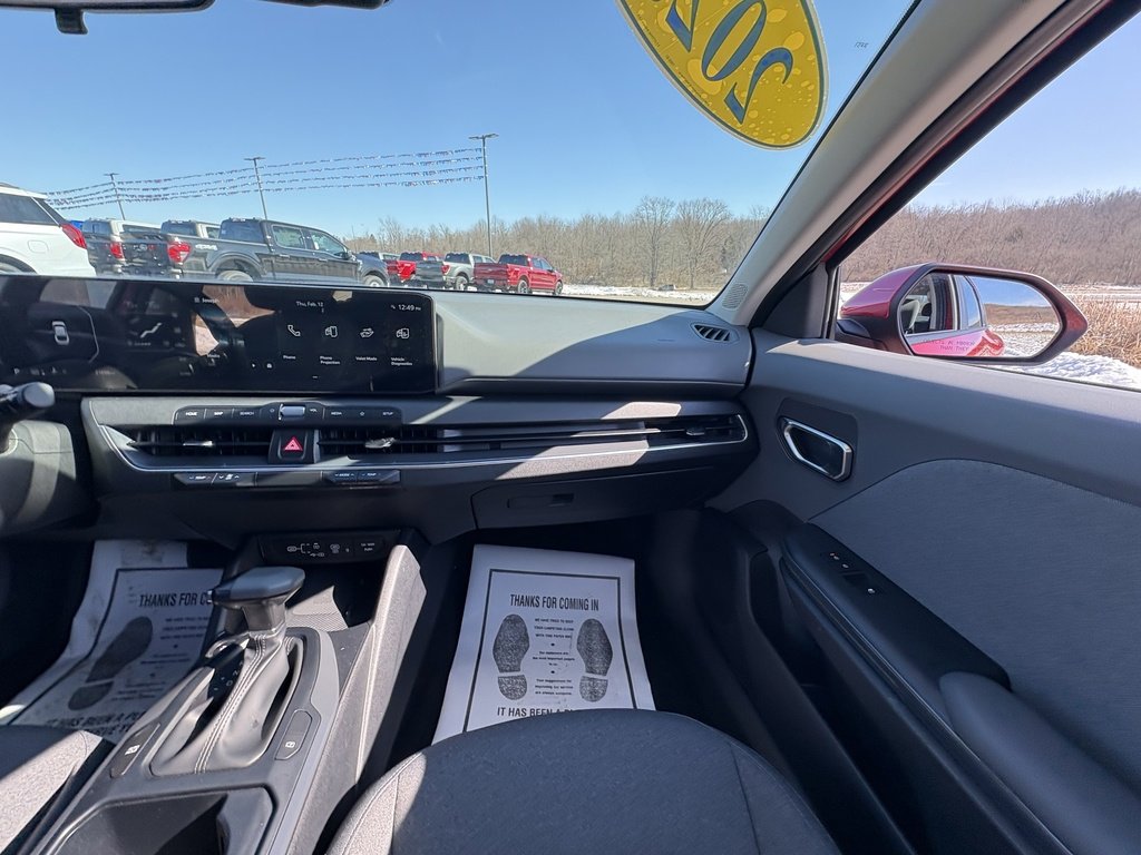 Used 2025 Kia K4 EX image 24