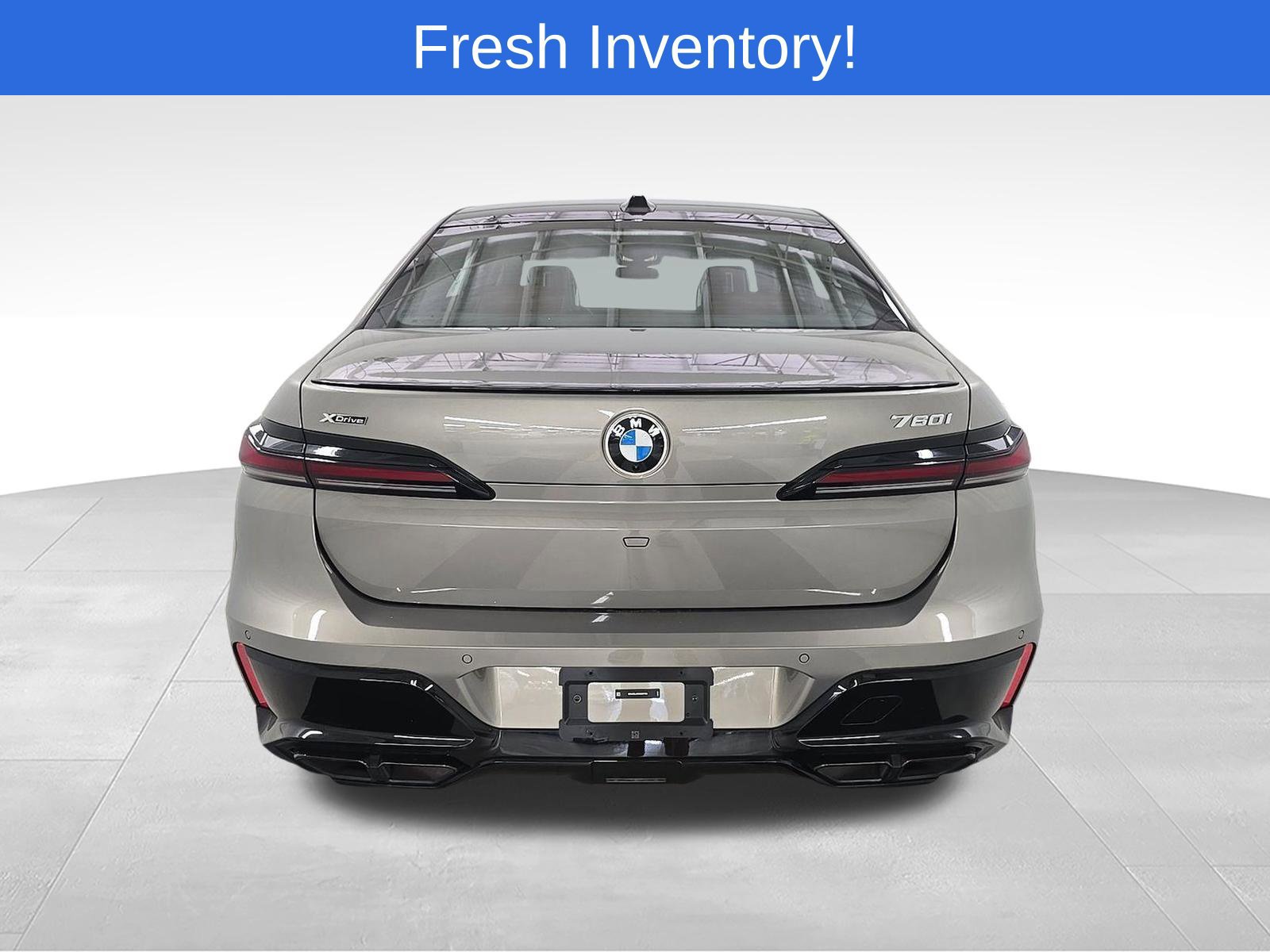 Used 2024 BMW 760i xDrive w/ Executive Package AWD/4WD image 17