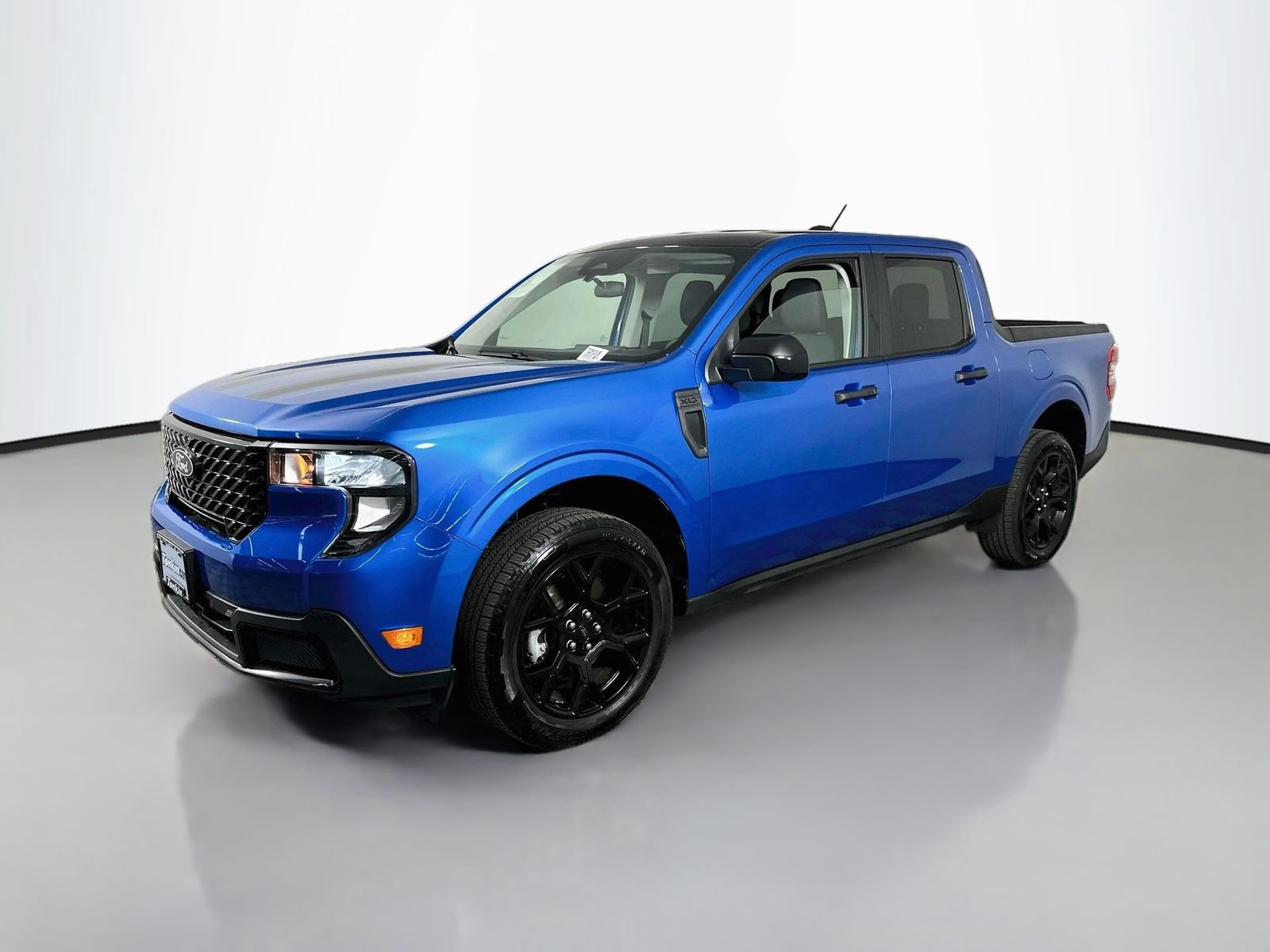 Used 2025 Ford Maverick XLT w/ XLT Luxury Package AWD/4WD image 3