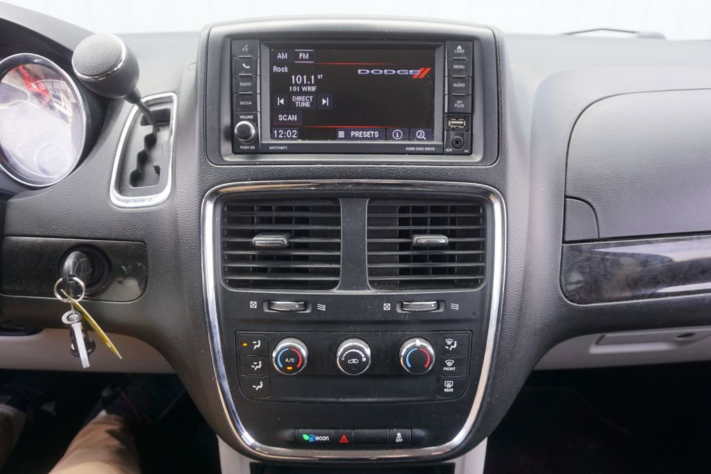 Used 2019 Dodge Grand Caravan SE image 6