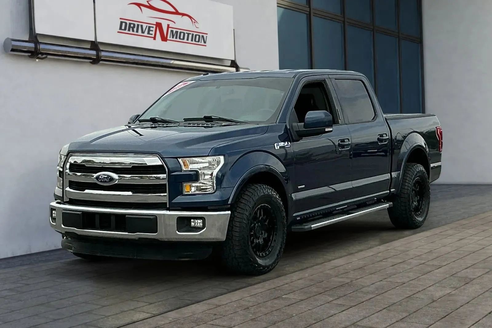 Used 2016 Ford F150 Lariat w/ Equipment Group 501A Mid image 6