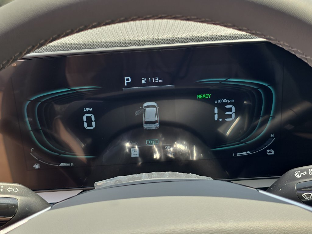 New 2026 Kia Niro EX FWD image 31