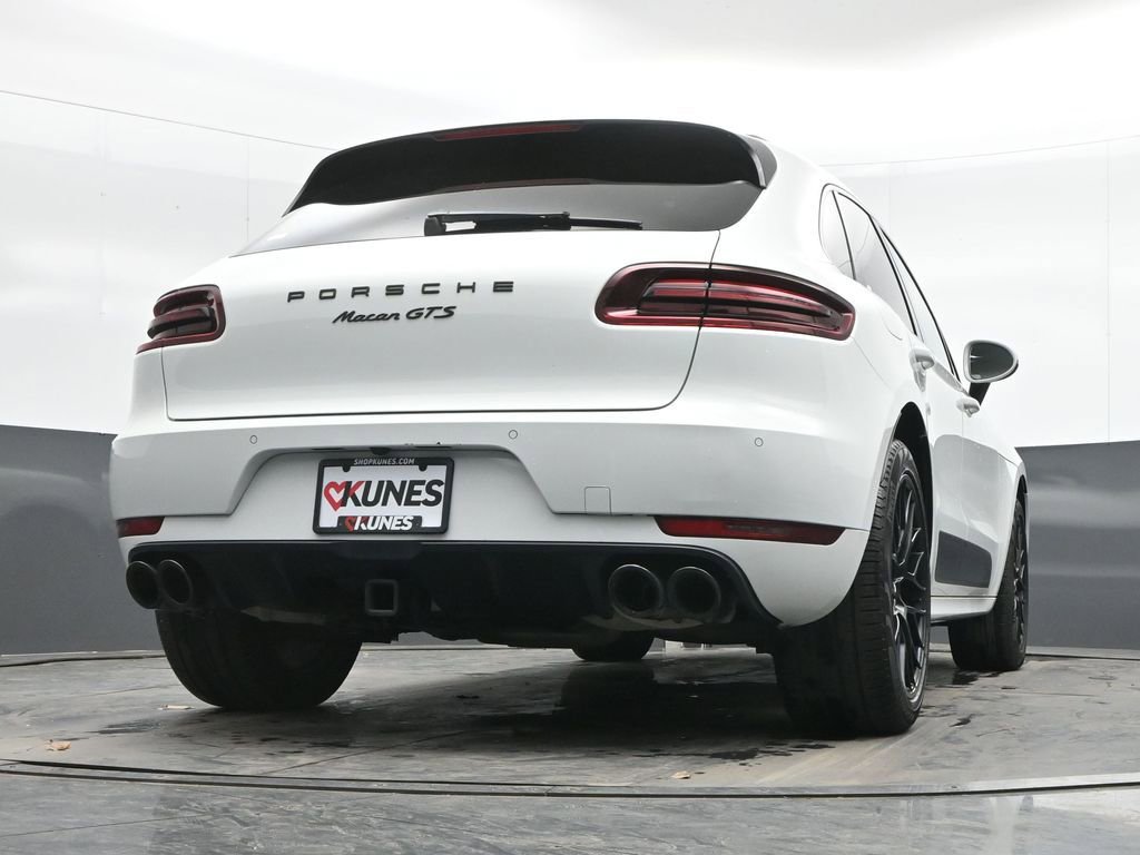 Used 2018 Porsche Macan GTS w/ Premium Package Plus image 40