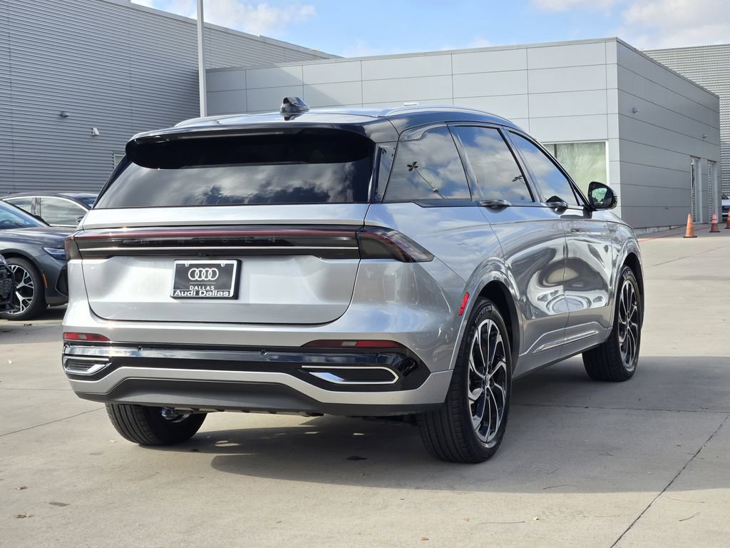 Used 2024 Lincoln Nautilus Reserve w/ Equipment Group 202A image 6