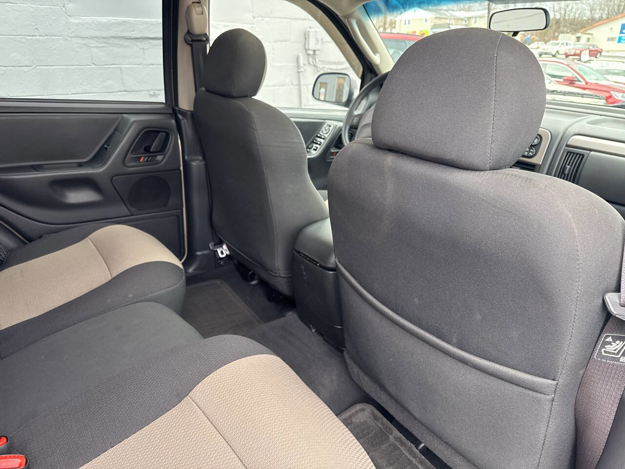 Used 2004 Jeep Grand Cherokee Laredo w/ Trailer Tow Prep Group image 22