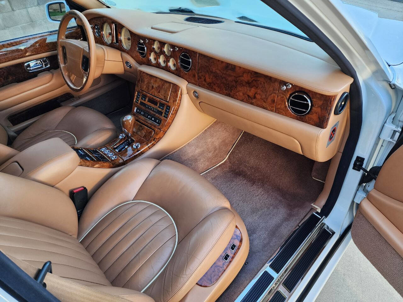 Used 2001 Bentley Arnage Red Label image 16