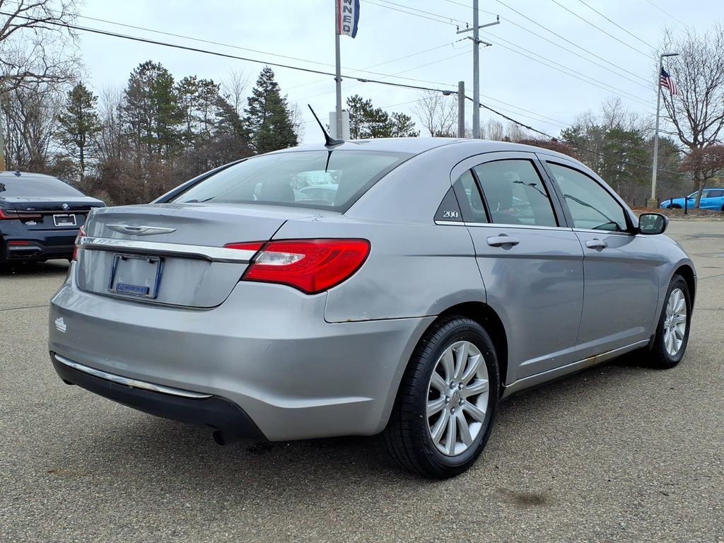 Used 2014 Chrysler 200 Touring w/ Cold Weather Group image 4