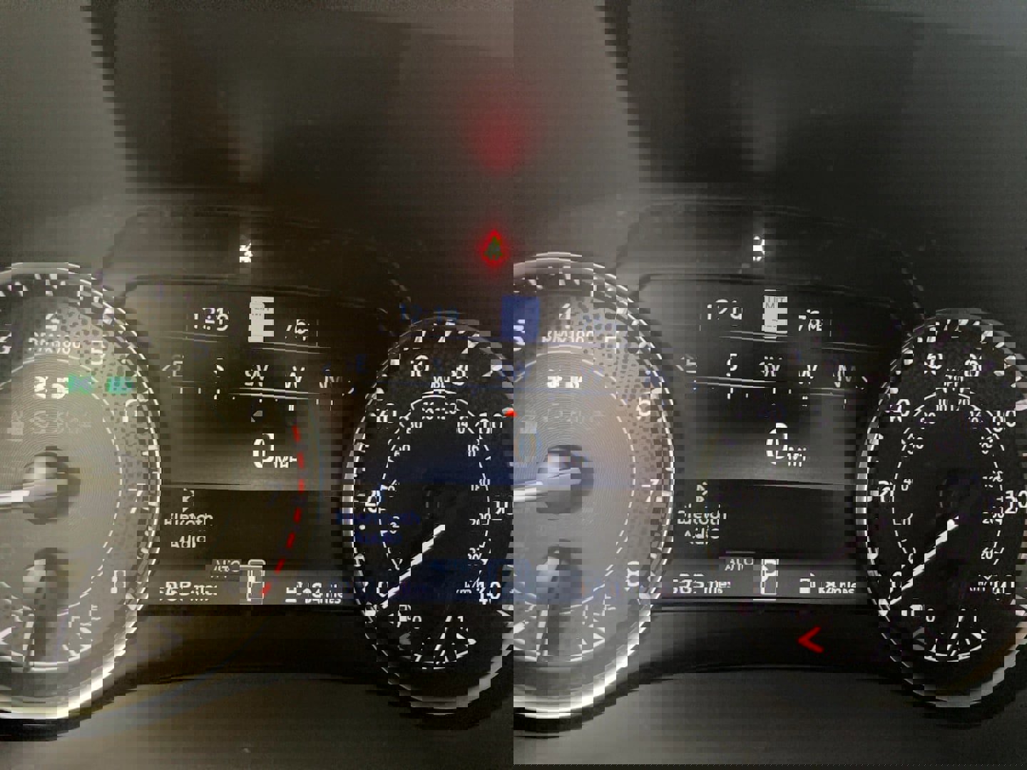 Used 2024 Nissan Armada Platinum w/ Captain's Chairs Package image 14