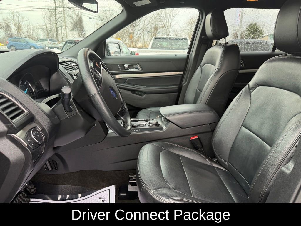 Used 2018 Ford Explorer XLT w/ Equipment Group 202A image 12
