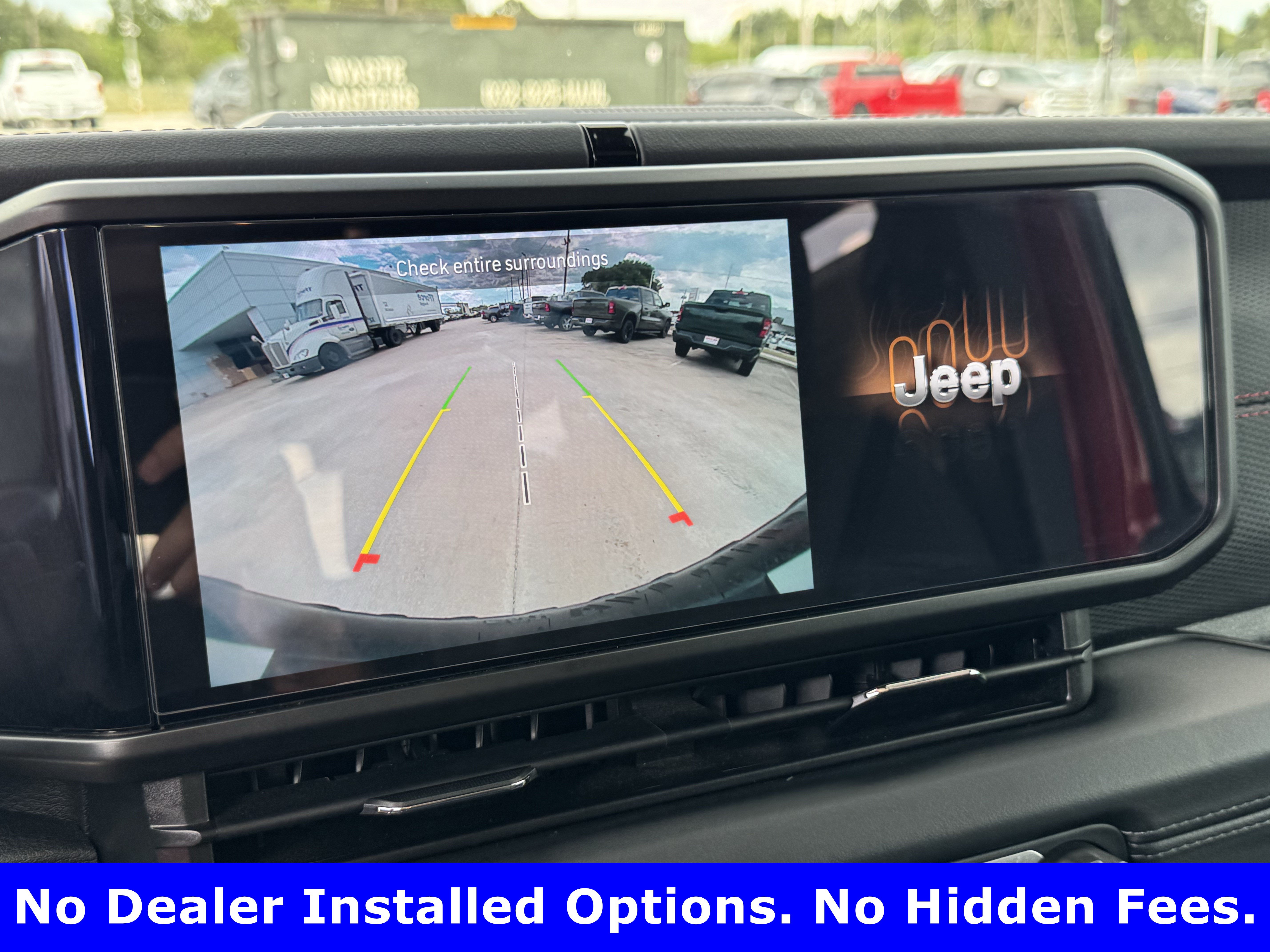 Used 2025 Jeep Wrangler Unlimited Rubicon w/ Convenience Group AWD/4WD image 17