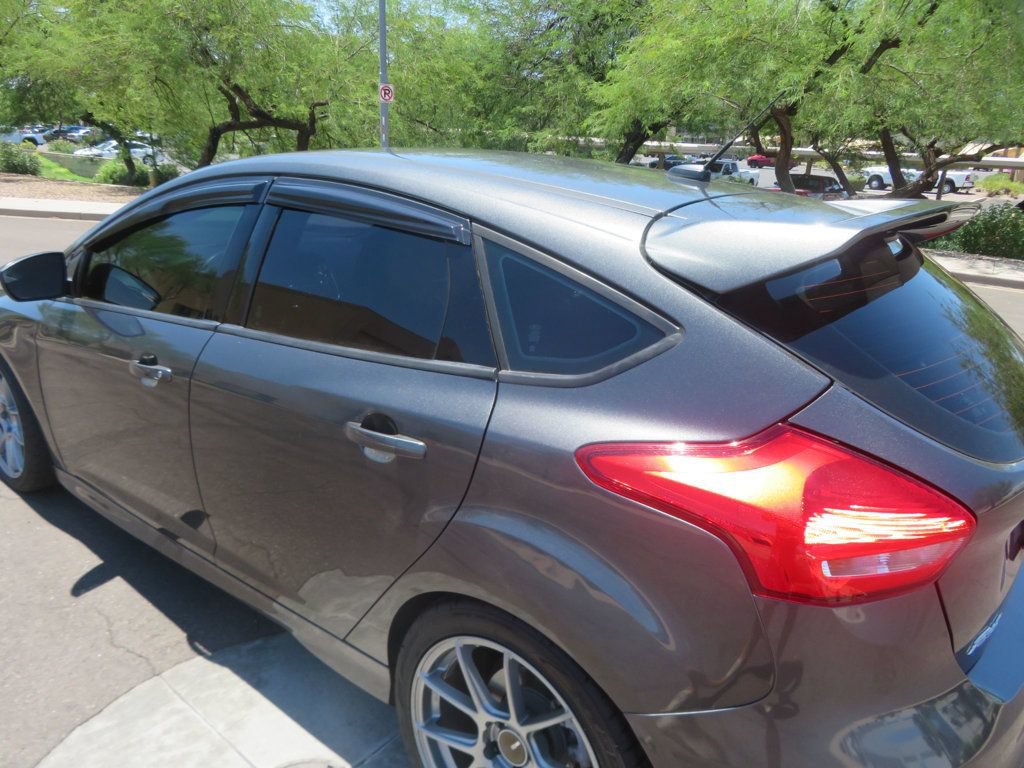 Used 2016 Ford Focus ST FWD image 7