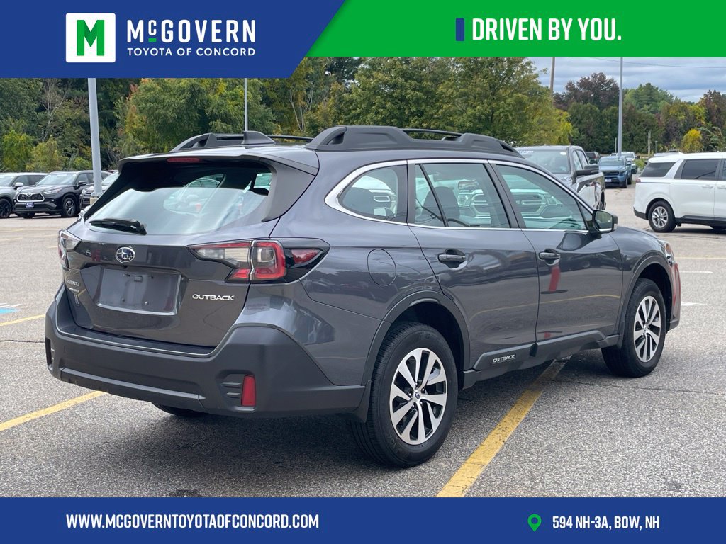 Used 2022 Subaru Outback AWD/4WD image 5