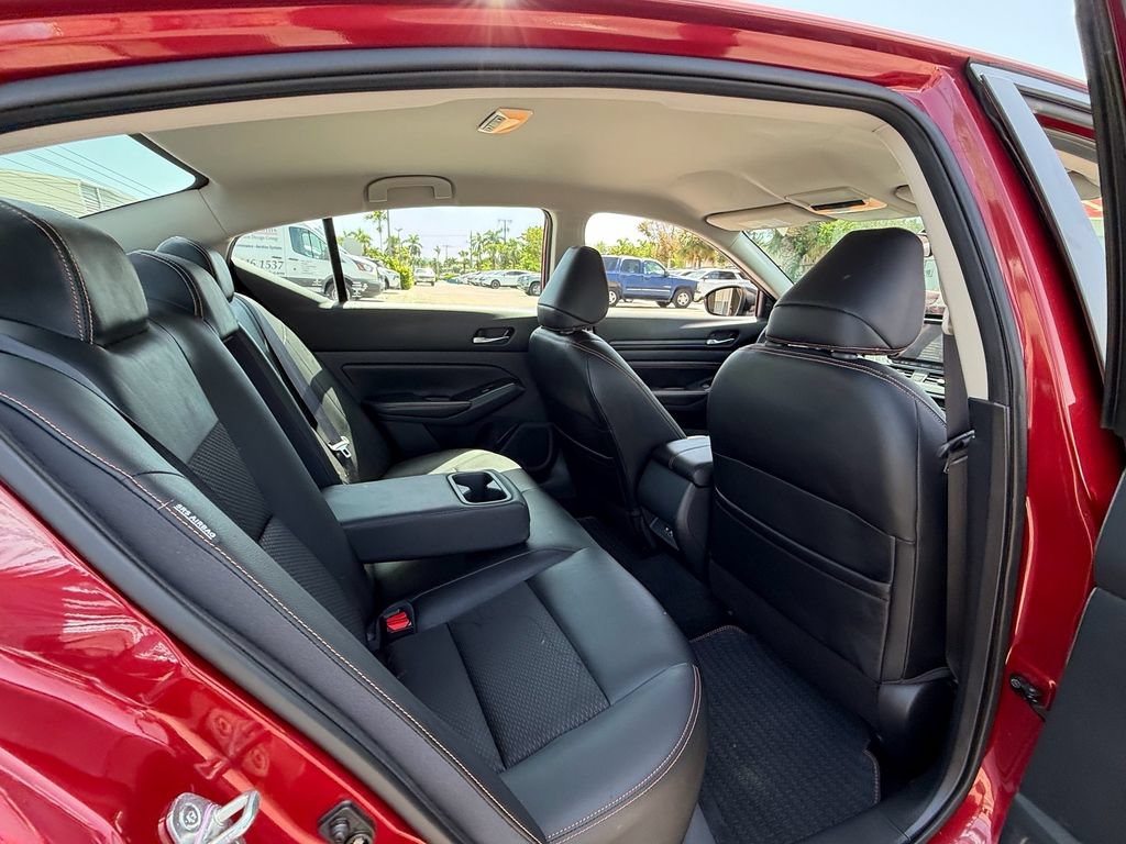 Certified 2019 Nissan Altima 2.5 SR FWD image 17