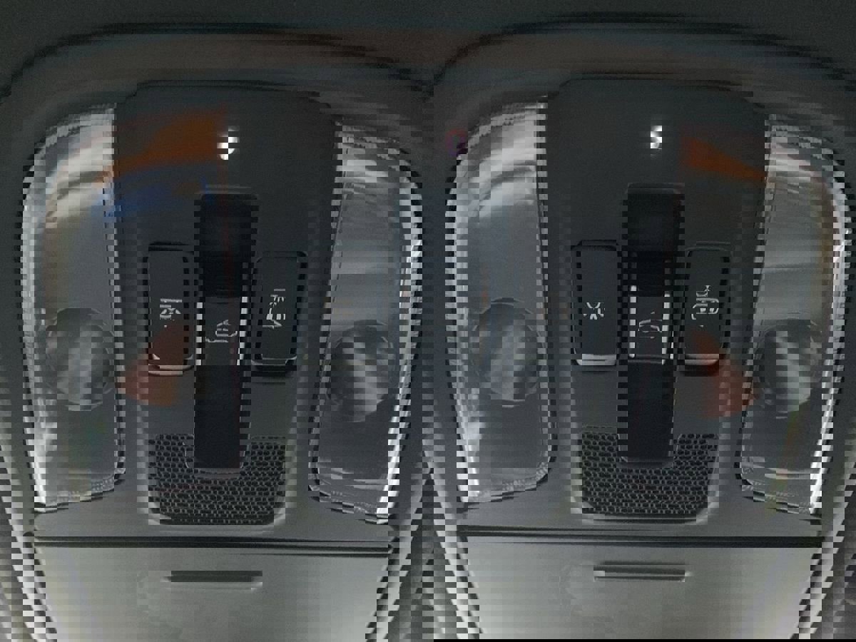 Used 2020 Kia Stinger GT-Line w/ Sun & Sound Package image 27