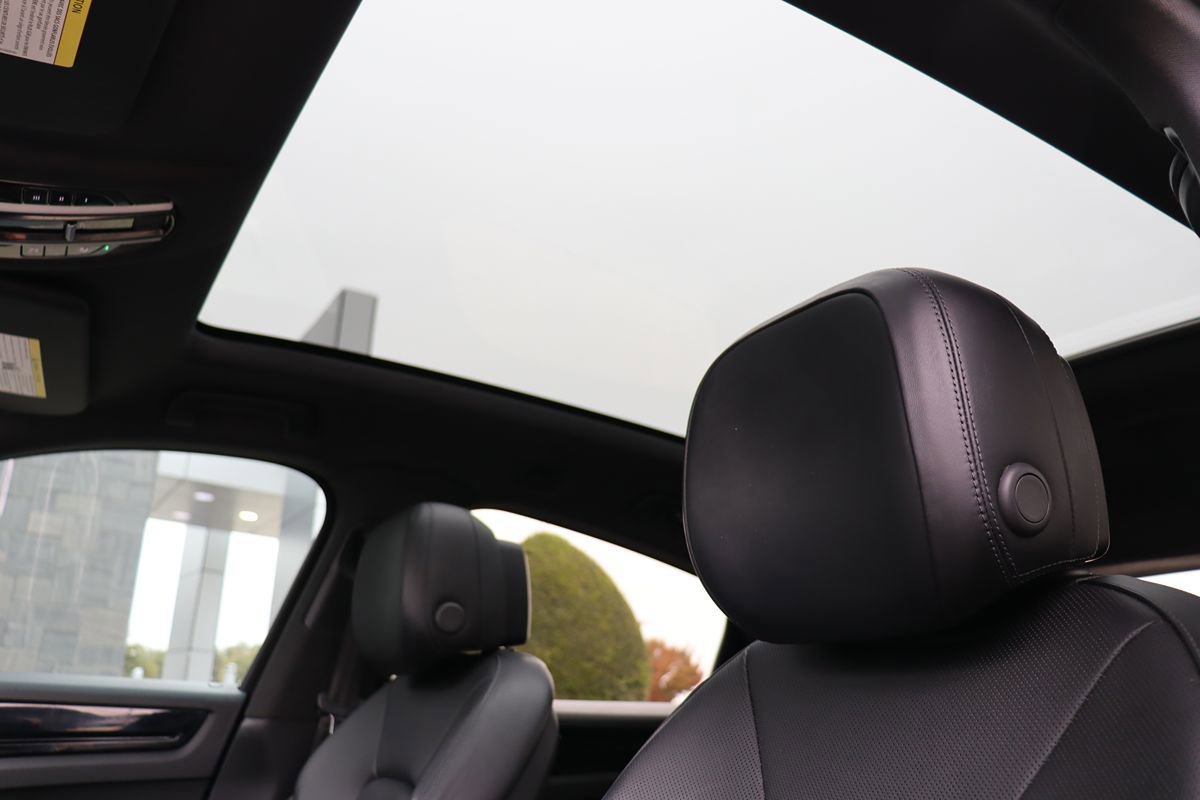 Used 2021 Porsche Cayenne Coupe image 10