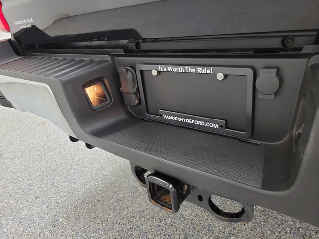 Used 2025 Ford F350 XLT w/ FX4 Off-Road Package AWD/4WD image 9