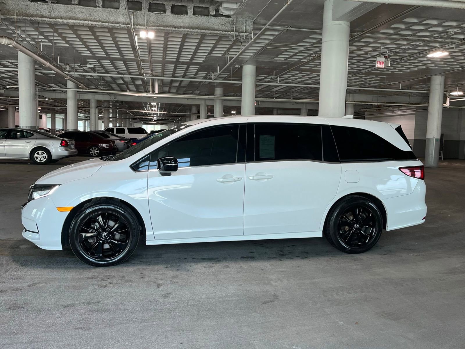 Used 2023 Honda Odyssey Sport image 7