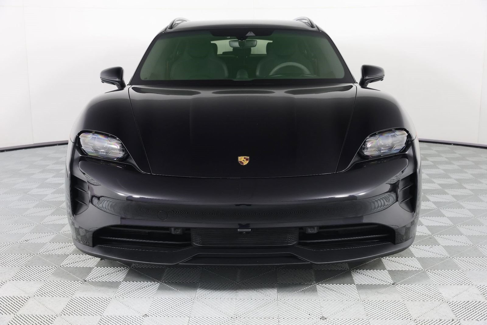 Certified 2024 Porsche Taycan GTS AWD/4WD image 10