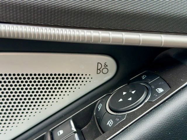 Used 2025 Ford Explorer ST w/ Sun And Sound Package AWD/4WD image 31