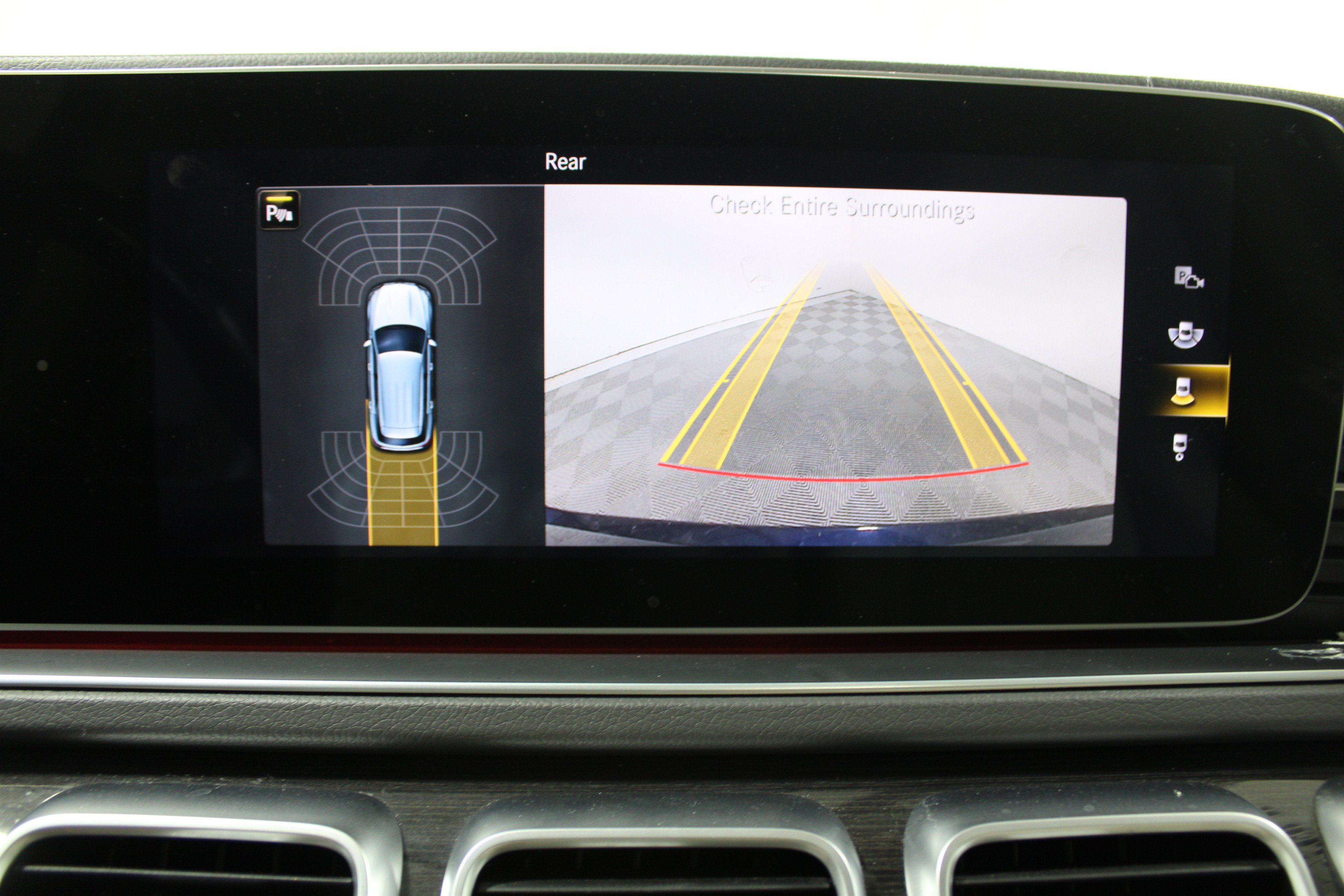Used 2020 Mercedes-Benz GLE 350 4MATIC w/ Premium Package image 15