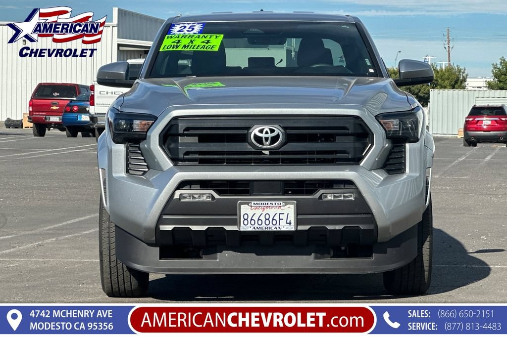 Used 2025 Toyota Tacoma SR5 AWD/4WD image 9