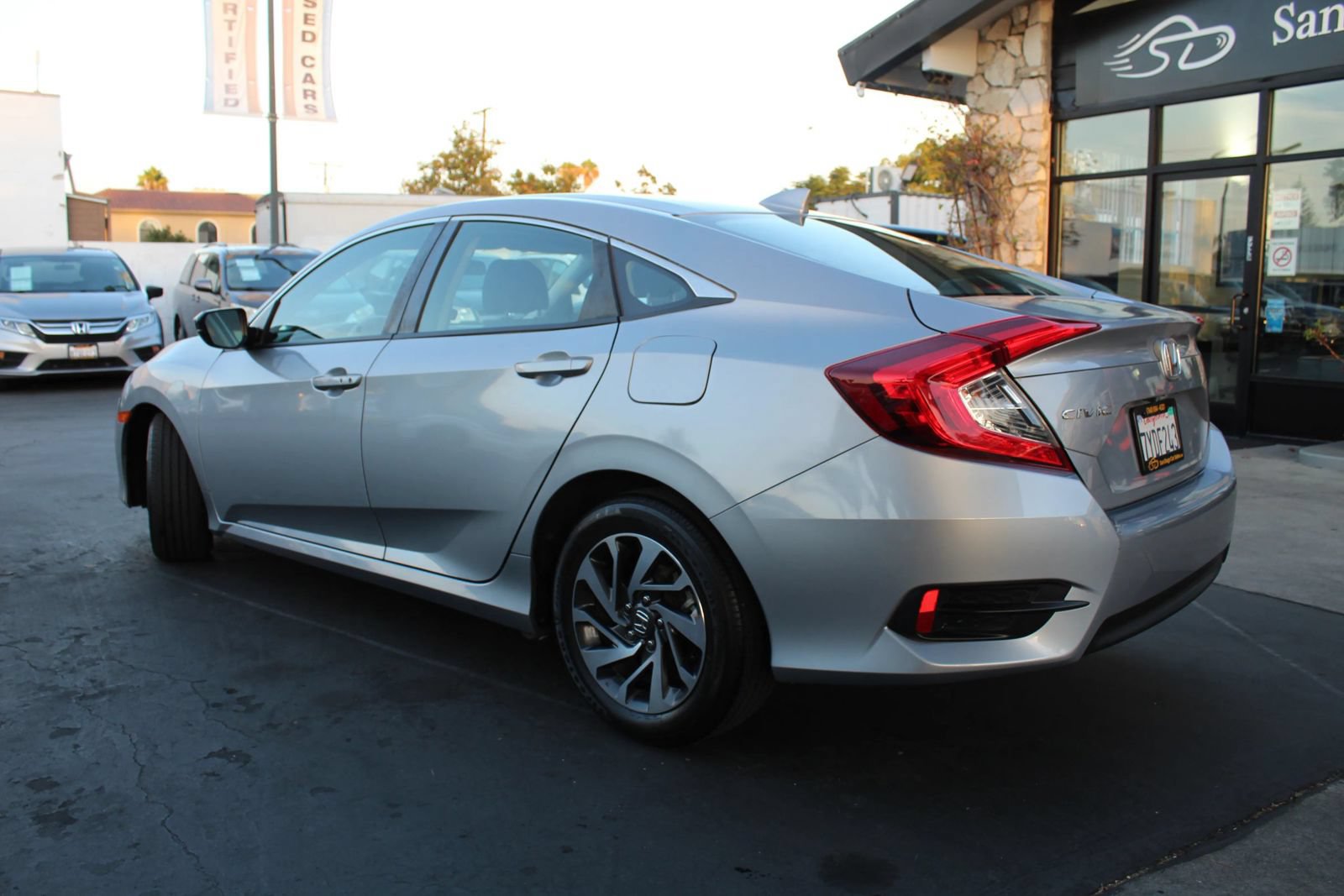Used 2017 Honda Civic EX image 3