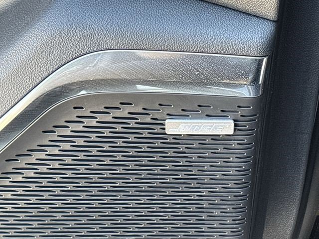 New 2025 GMC Acadia Elevation image 22