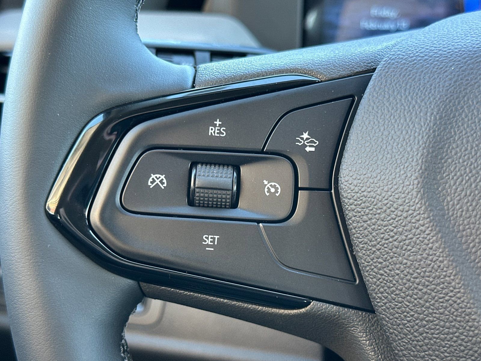 New 2027 Chevrolet Bolt LT w/ Comfort Package image 26