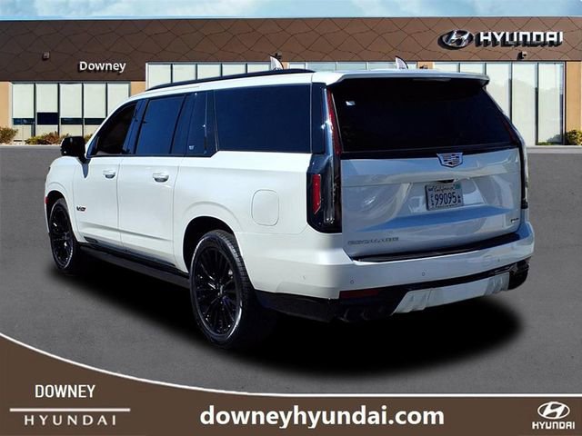 Used 2023 Cadillac Escalade ESV V image 6