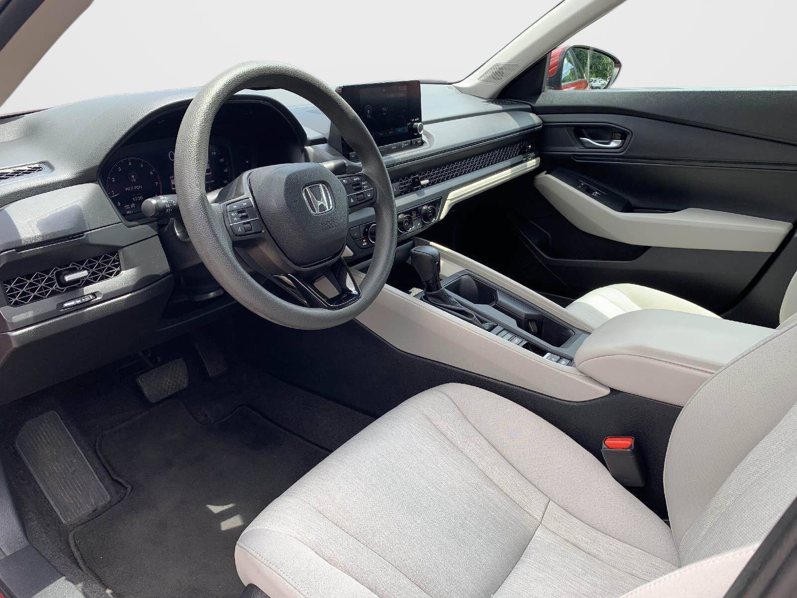 Certified 2023 Honda Accord EX image 30