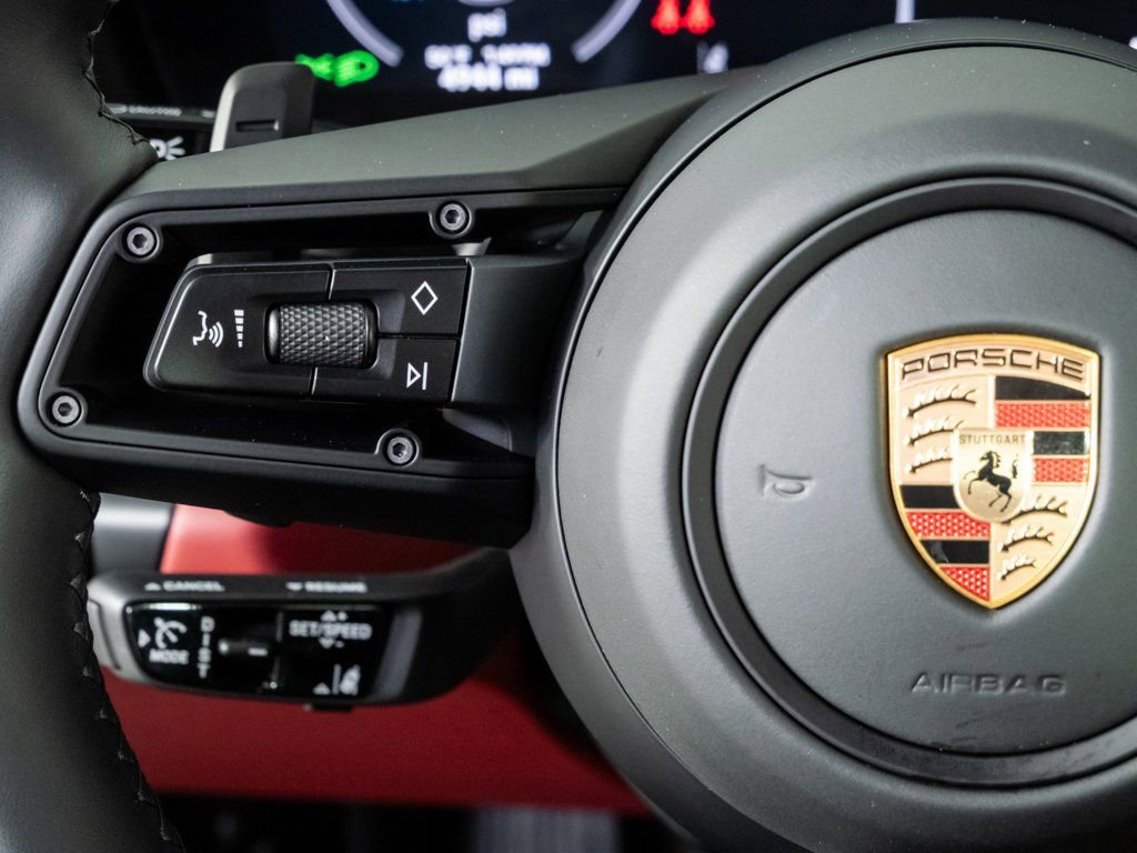 Certified 2025 Porsche 911 Carrera w/ Premium Package image 10