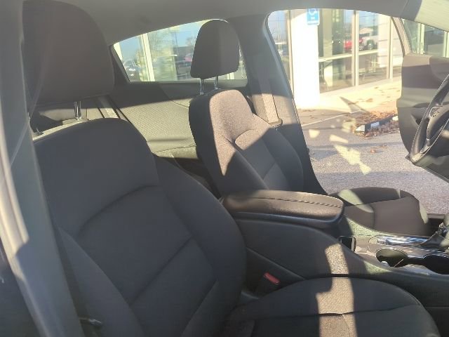 Used 2023 Chevrolet Malibu LT image 28