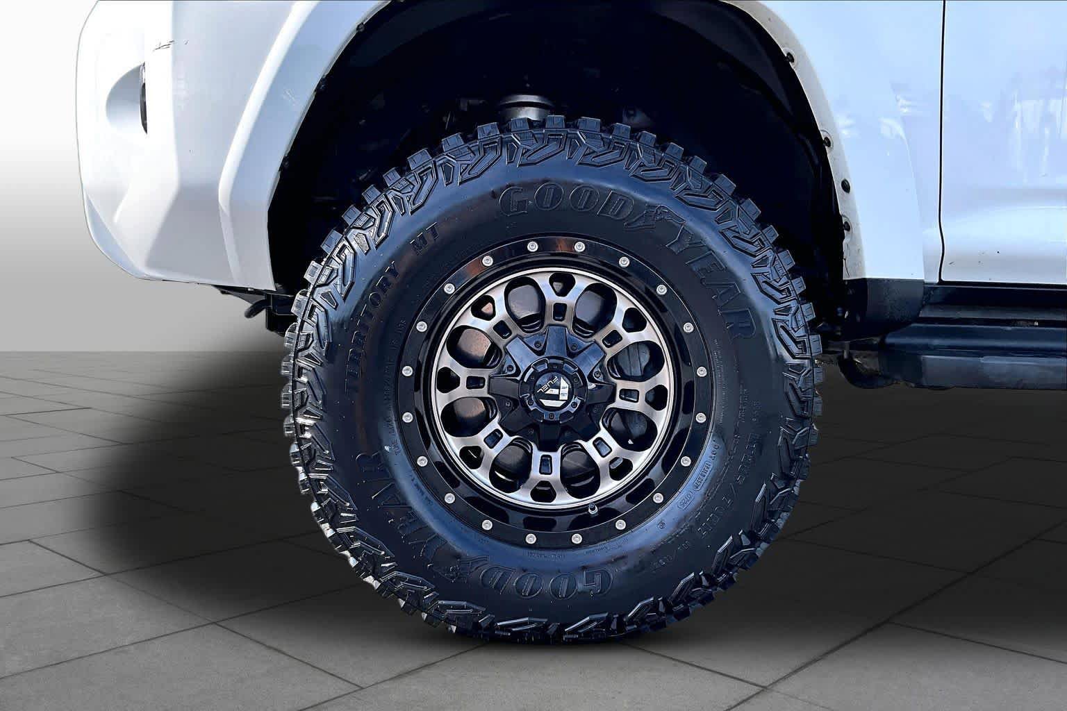 Used 2018 Toyota 4Runner SR5 Premium w/ Wilderness Package AWD/4WD image 10