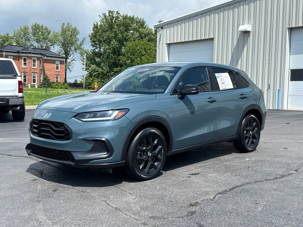 Certified 2025 Honda HR-V Sport image 3