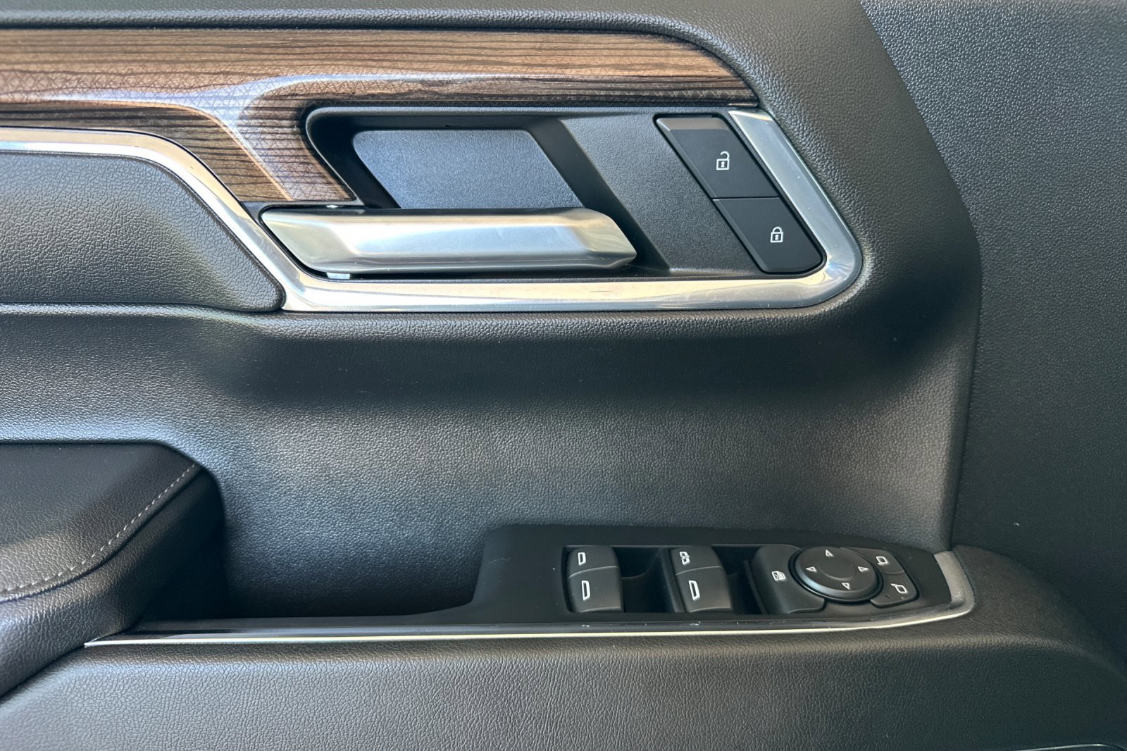 Used 2024 Chevrolet Silverado 1500 RST w/ Protection Package image 11