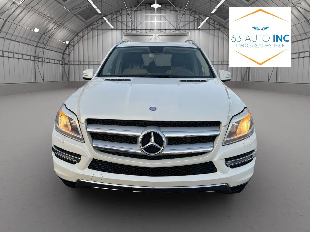 Used 2015 Mercedes-Benz GL 450 4MATIC w/ Appearance Package image 8