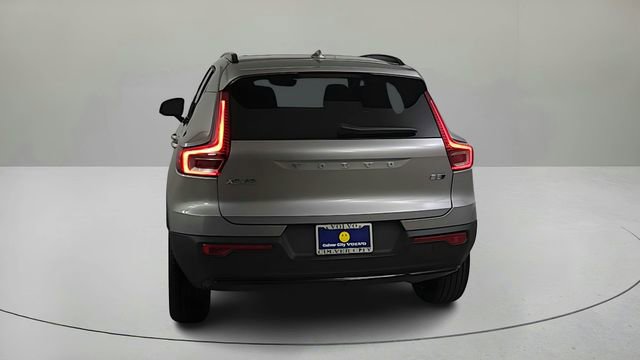 Certified 2026 Volvo XC40 B5 Ultra w/ Climate Package AWD/4WD image 5
