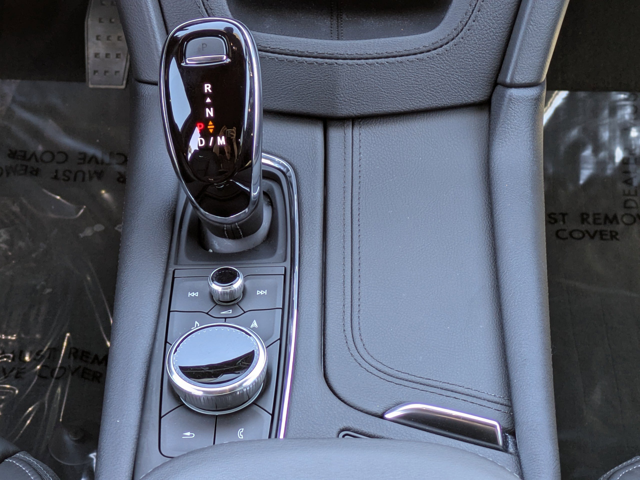 Certified 2024 Cadillac XT6 Premium Luxury w/ Technology Package image 18