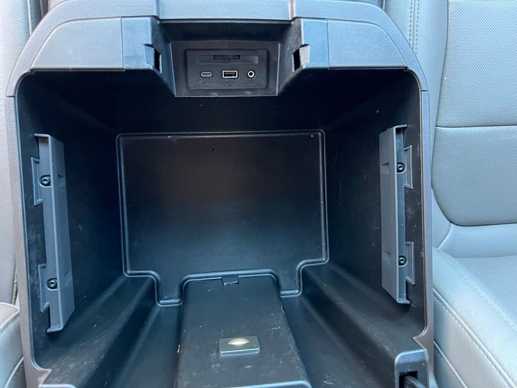 Used 2019 Chevrolet Silverado 1500 LTZ w/ LTZ Premium Package AWD/4WD image 35